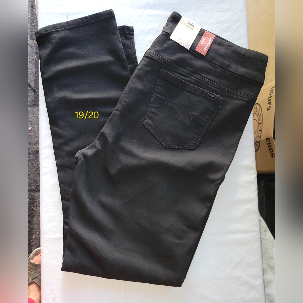 Lois Black Skinny Jeans Pull On With Stretch Size 19/20  &  21/22